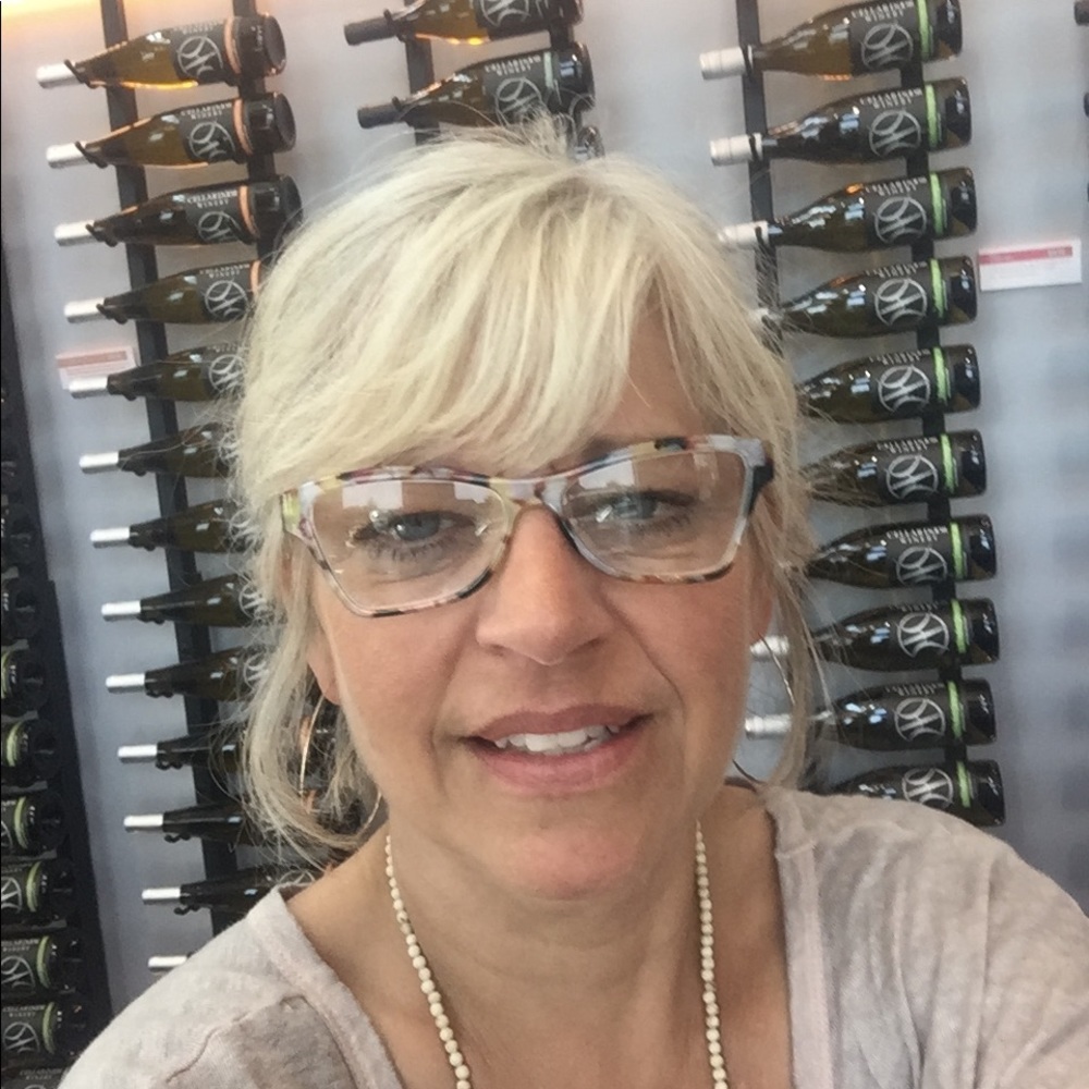 Meet your Posher, Beth Mazzola